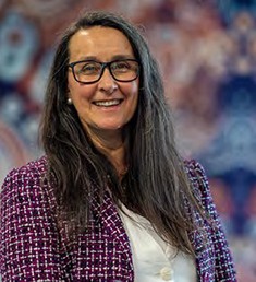 Kate Thomann Headshot 